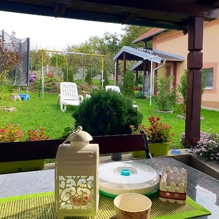 Kairos Apartman * Vrdnik