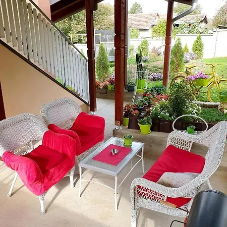 Kairos Apartman * Vrdnik