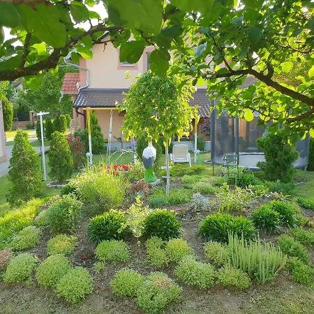 Apartment Kairos Apartman Vrdnik