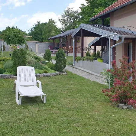Kairos Apartman * Vrdnik