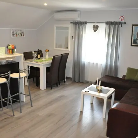 Kairos Apartman Apartment Vrdnik